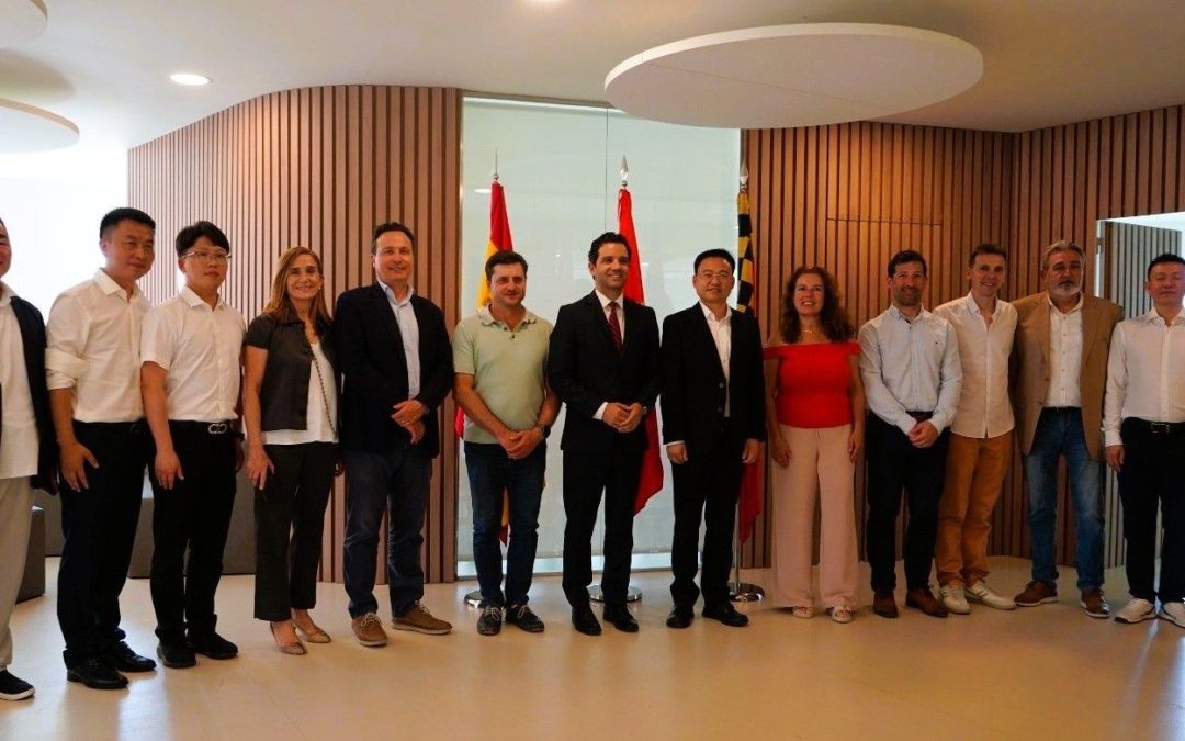 Estrechando lazos con empresarios del distrito de Lucheng en Wenzou, China